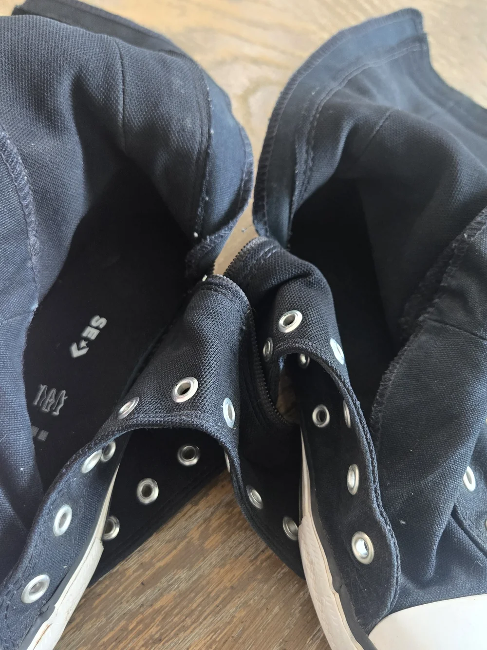 Converse Chuck Taylor All Star XHi Knee High Boots Kids Size 2 Black